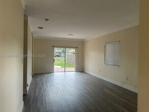 Building Photo - 1142 NE 41st Terrace