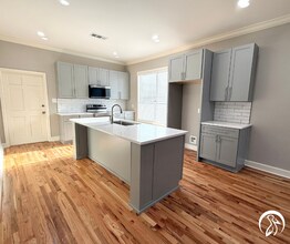 Building Photo - 900 N 3rd St