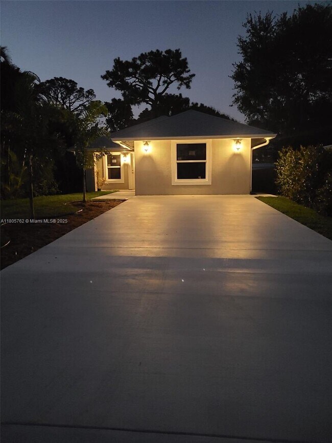 Foto del edificio - 5235 Madison Rd