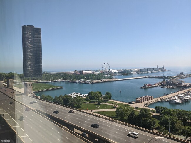 Building Photo - 2 br, 2 bath Condo - 211 N Harbor Dr #904