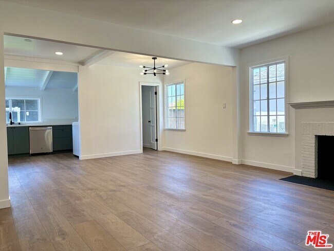 Foto del edificio - 3721 Potomac Ave