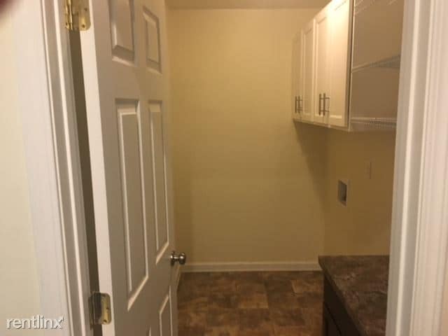 Building Photo - 3 br, 2.5 bath Condo - 29374 Eldon St