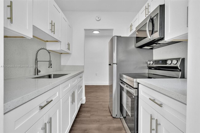 Foto del edificio - 650 SW 5th St