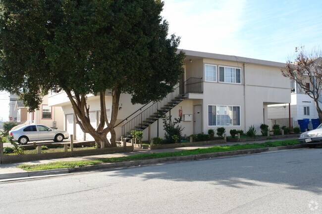 Foto del edificio - 515 Cypress Ave