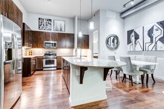 Building Photo - 2033 S Gessner Rd