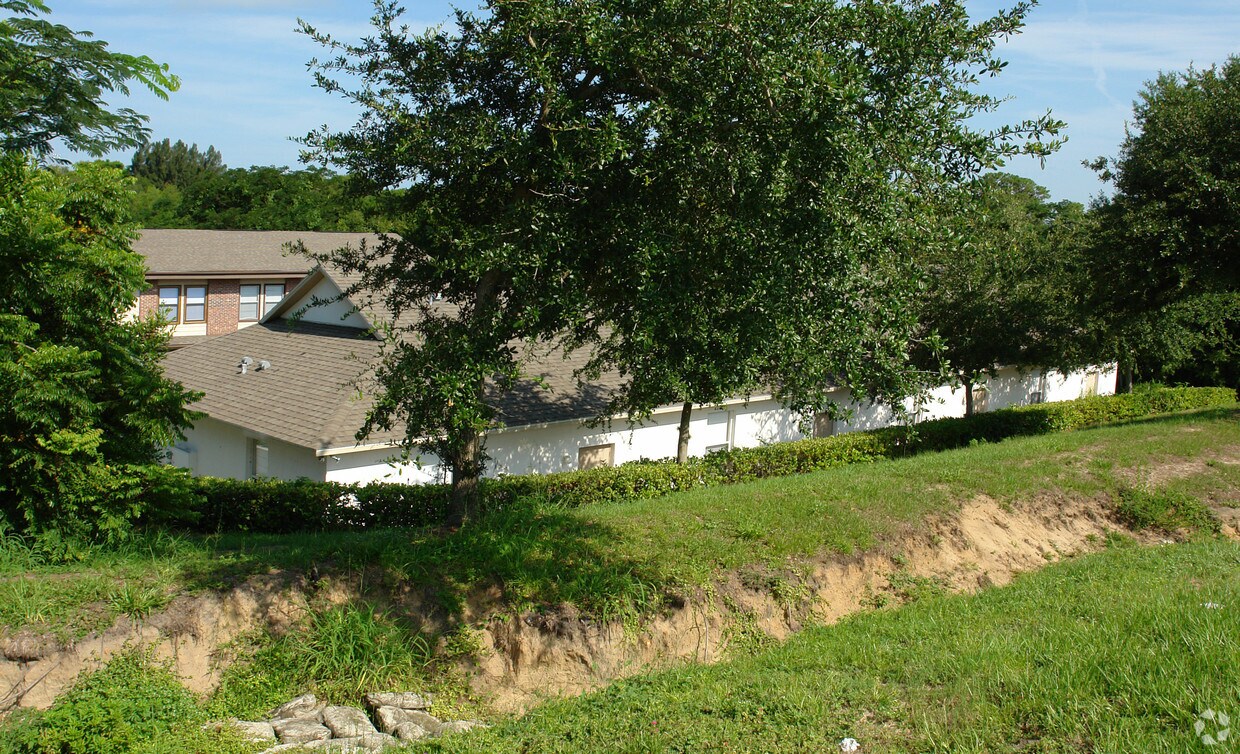 Foto del edificio - 230-232 E Highland Ave