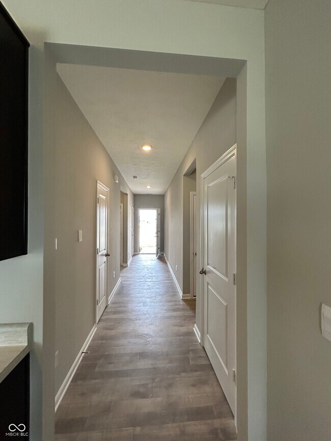 Foto del edificio - 1861 Fairmount Dr