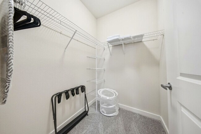 Foto del edificio - 1700 W Cleveland St