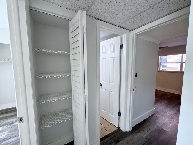 Foto del edificio - 4409 Treehouse Ln