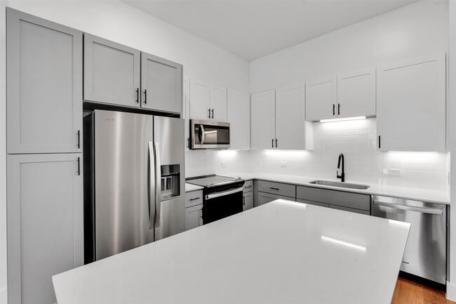 Building Photo - 1412 Soccer Dr