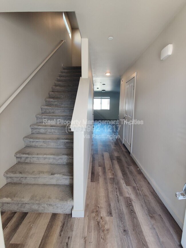 Foto del edificio - 5748 W Albany Pl