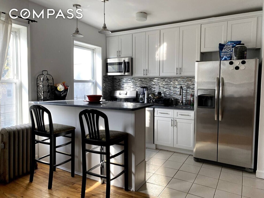 10 Downing St Unit 2, Brooklyn, NY 11238 Room for Rent in Brooklyn