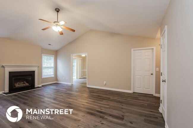 Foto del edificio - 4817 Fallfield Dr