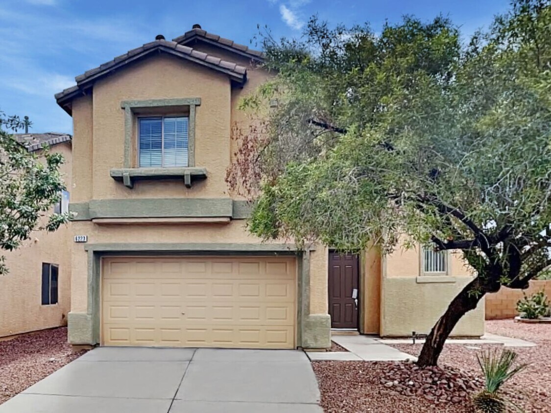 6223 Heather Creek Pl House Rental in Las Vegas, NV
