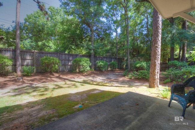 Building Photo - 320 Volanta Ave