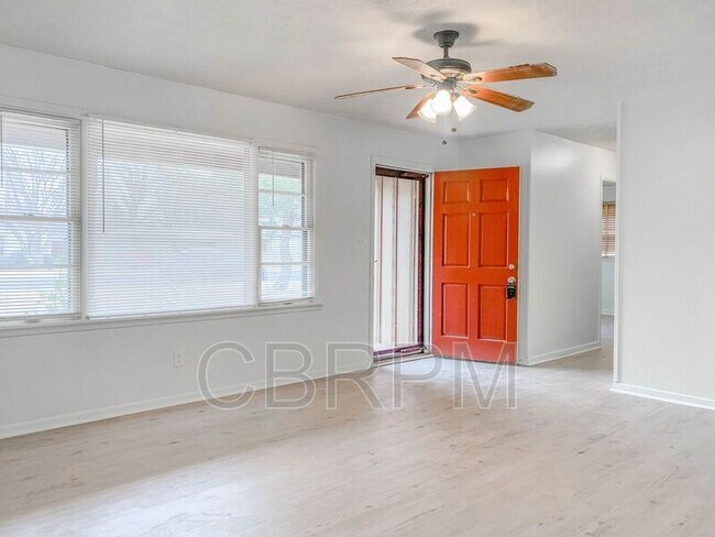 Building Photo - 4315 42nd St