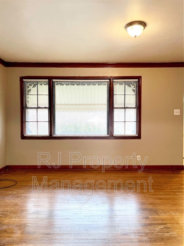 Building Photo - 3268 E Rosita Cir