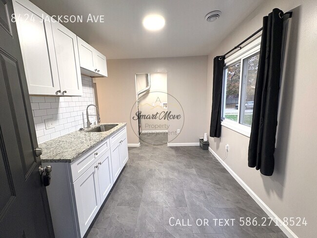 Foto del edificio - 8424 Jackson Ave