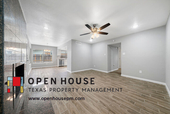 Building Photo - 3413 Castle Rock Ln, Garland