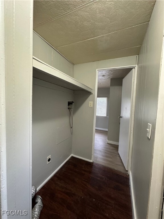 Foto del edificio - 7886 Breeze Dr