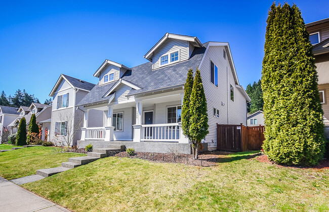 Building Photo - 1349 Burnside Pl