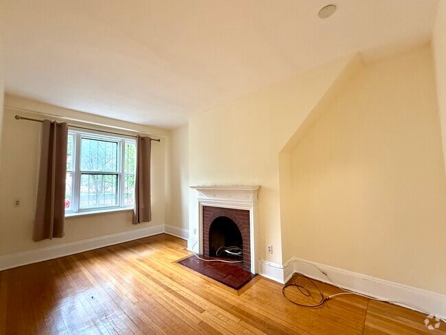 Building Photo - 188 Marlborough St