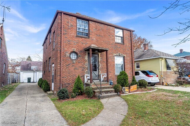 Foto del edificio - 6151 Wareham Dr