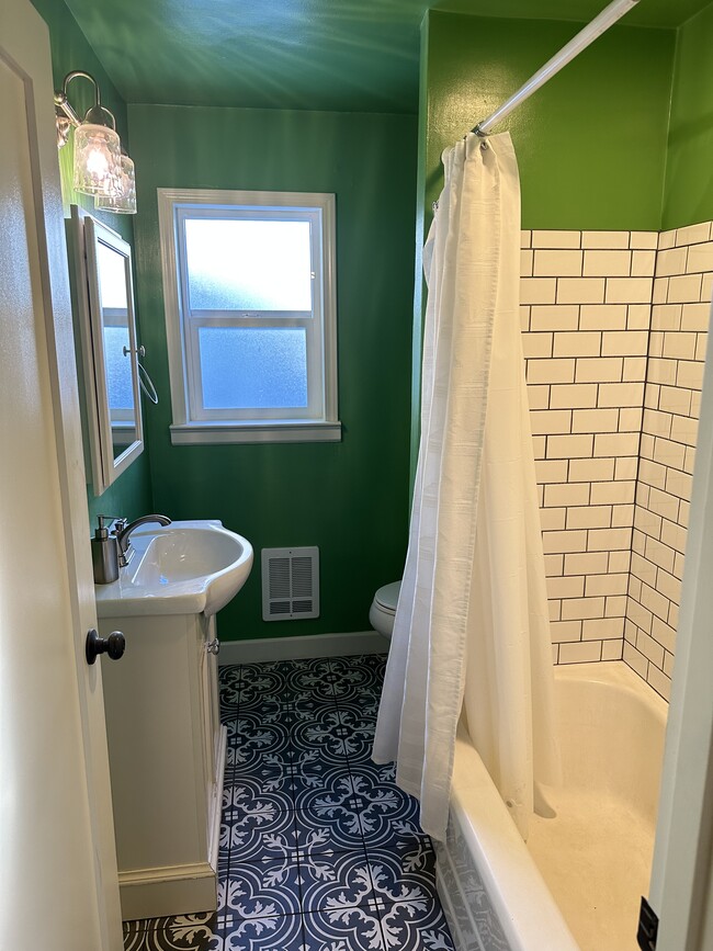 Bathroom - 1148 Sidney Ave