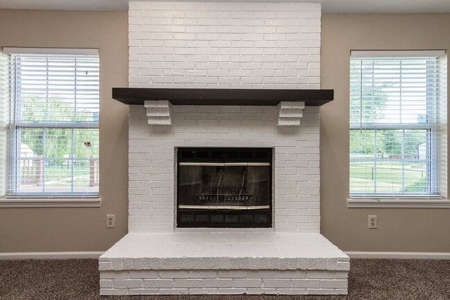 Building Photo - 6057 Sally Ann Cir