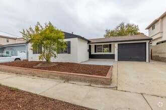 Building Photo - 4810 Iroquois Ave