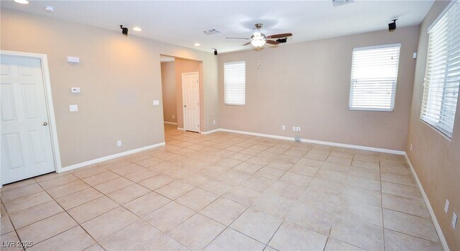 Foto del edificio - 6470 Little Harbor Ct