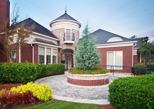 Building Photo - The Quinn Sugarloaf