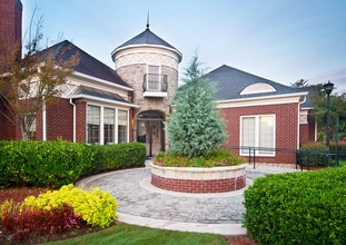 Building Photo - The Quinn Sugarloaf