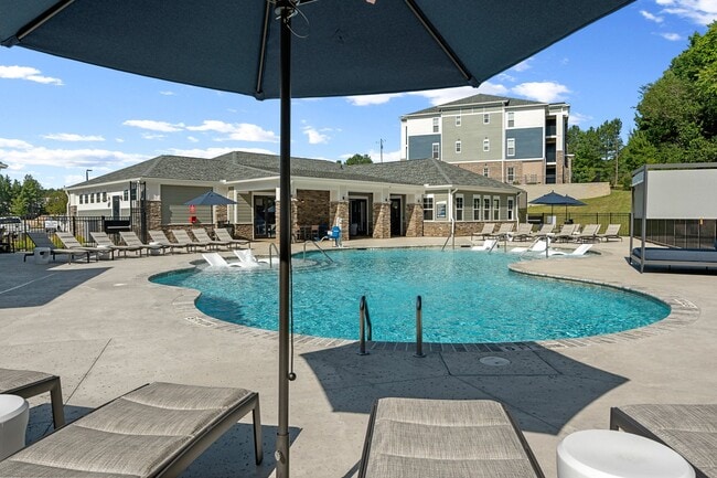 Foto del edificio - Hawthorne at the Forest