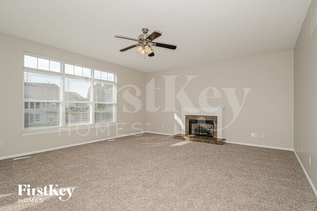 Foto del edificio - 611 Geiser Brook Ct