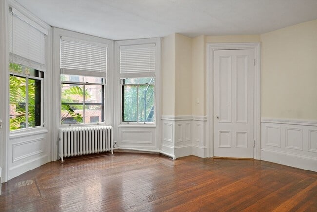 Building Photo - 284 Marlborough St