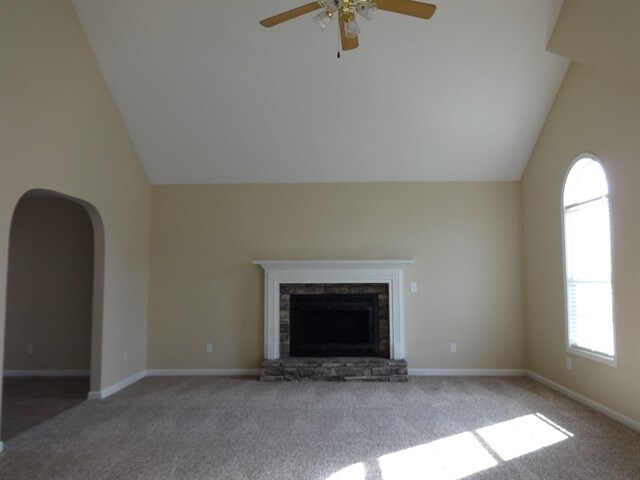 Building Photo - 307 Split Rail Way