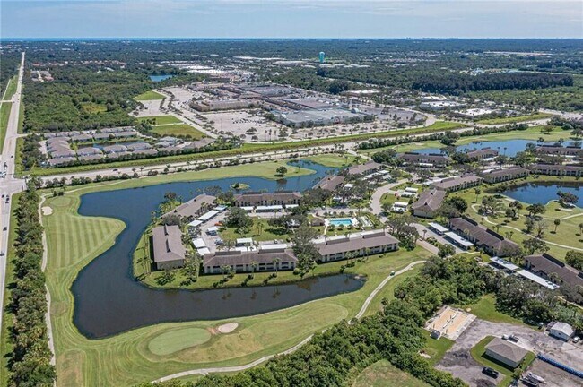 Foto del edificio - 32 Plantation Dr