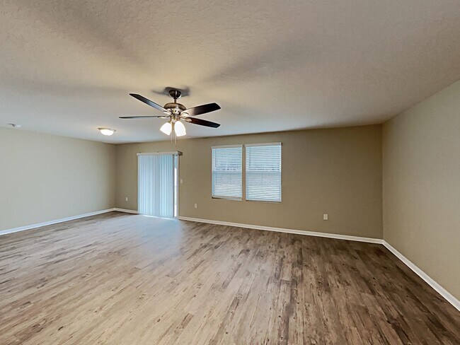 Foto del edificio - 867 Cameron Oaks Pl