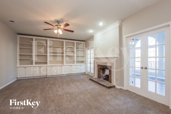 Building Photo - 7804 Conifer Cir