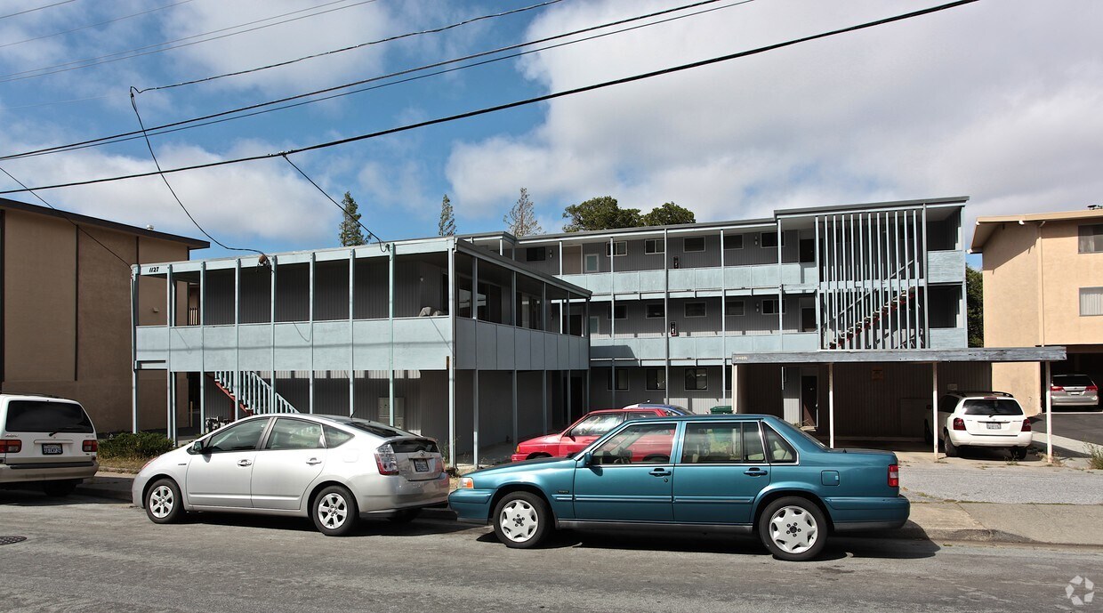 Primary Photo - Bel-clair Apartments