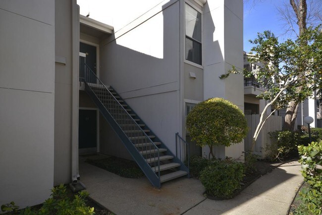 Building Photo - 7900 N Stadium Dr