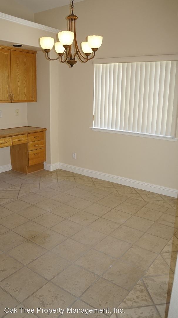 Foto del edificio - 4 br, 2 bath House - 2113 E. Brandon Lane