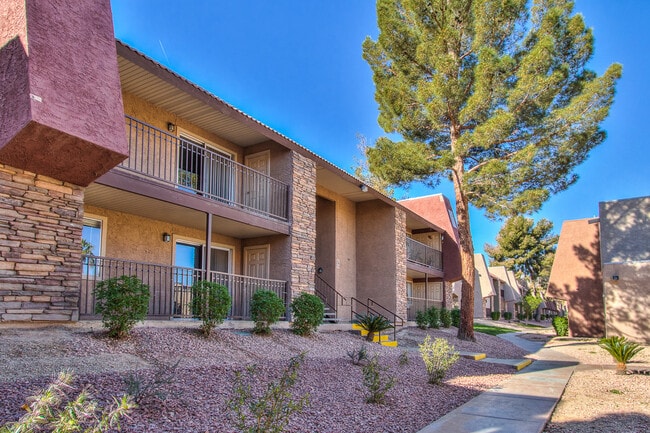 Building Photo - 5273 Indian River Dr