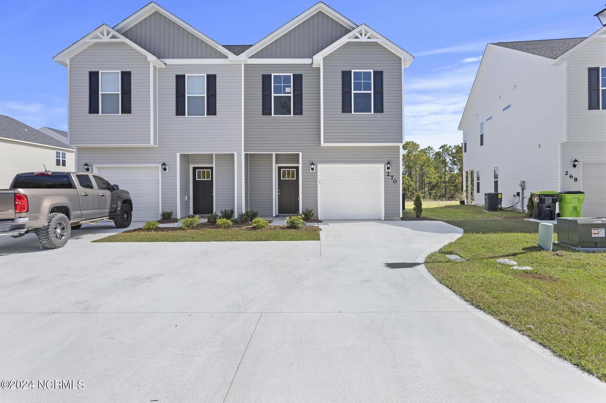 Primary Photo - 284 Currituck Dr