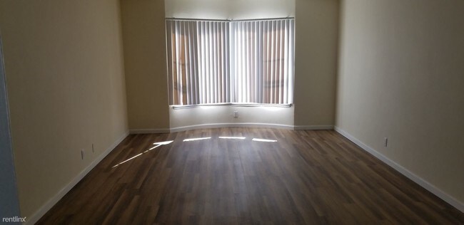 Foto del edificio - 14900 Chadron Ave