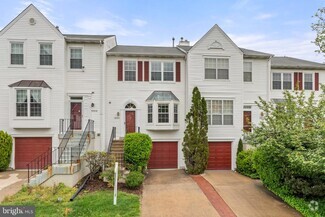 Building Photo - 6804 Signature Cir