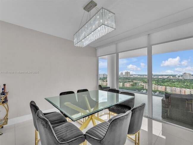 Foto del edificio - 19707 Turnberry Way