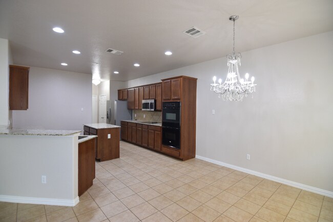 Building Photo - 5910 Flag Stone Dr