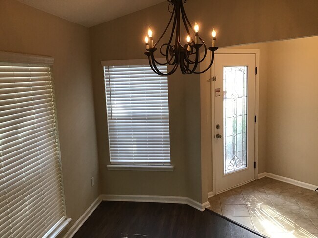 Foto del edificio - 705 Turkey Point Dr